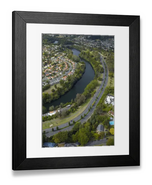 Framed Print : Hamilton East, Waikato River and Cobham Drive (State Highway One), Hamilton, Waikato Framed Print : Hamilton East, Waikato River and Cobham Drive (State Highway One), Hamilton, Waikato