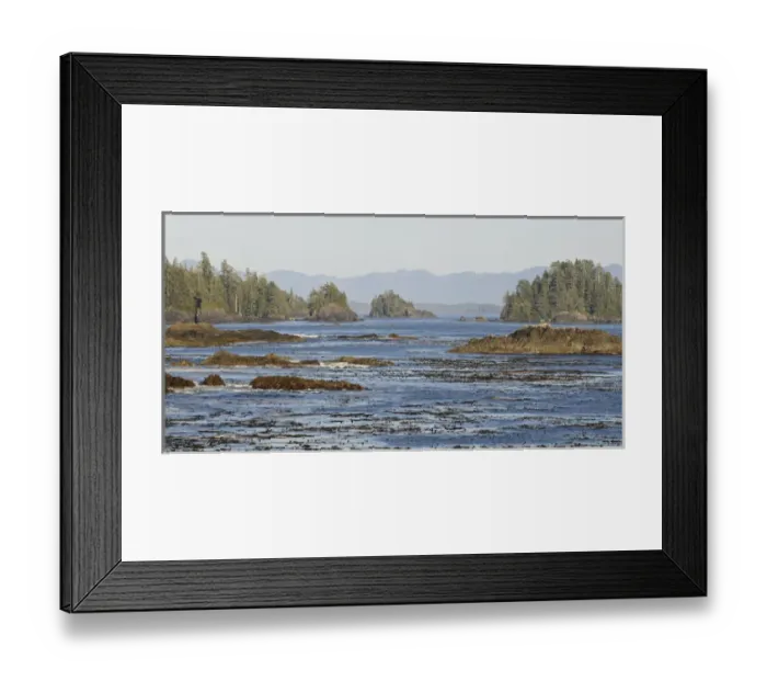 Framed Print : Vancouver Island. Ocean and island view from Ucluelet
