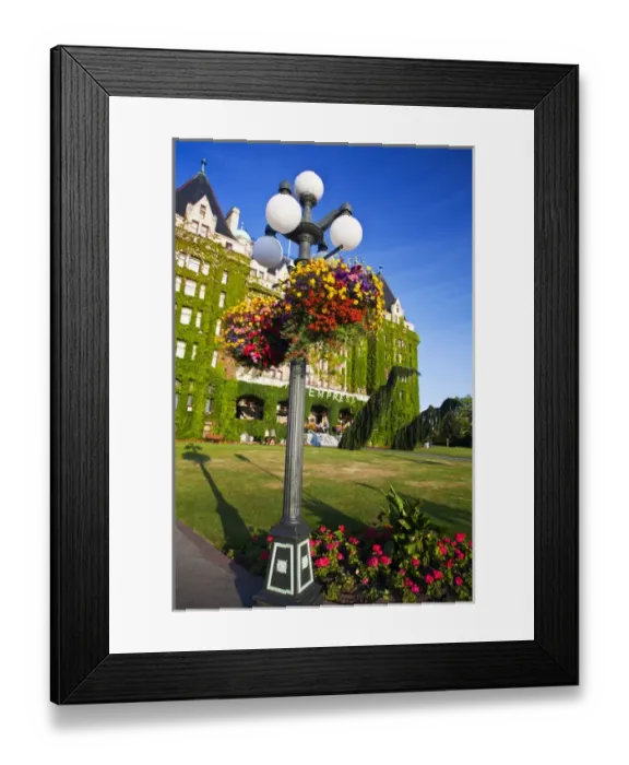 Framed Print : North America;Canada;Victoria;Empress Hotel & Gardens Framed Print : North America;Canada;Victoria;Empress Hotel & Gardens
