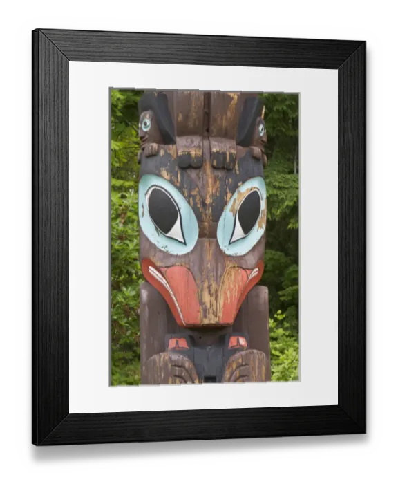 Framed Print : Totem pole, Vancouver, British Columbia, Canada Framed Print : Totem pole, Vancouver, British Columbia, Canada