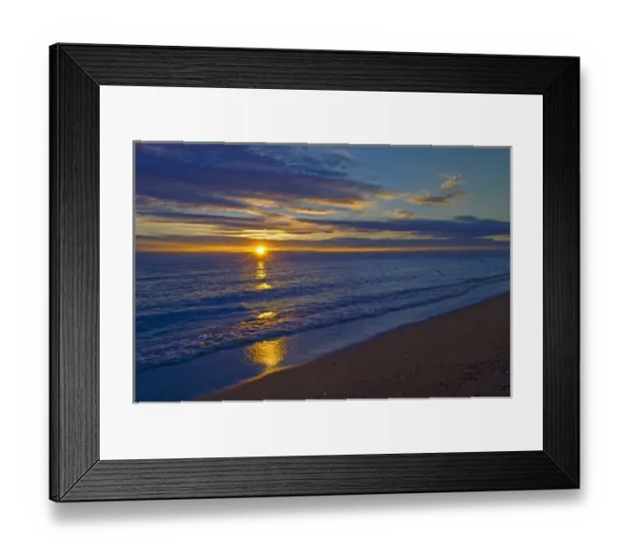 Framed Print : Canada, Manitoba, Winnipeg. Sunrise on Lake Winnipeg beach
