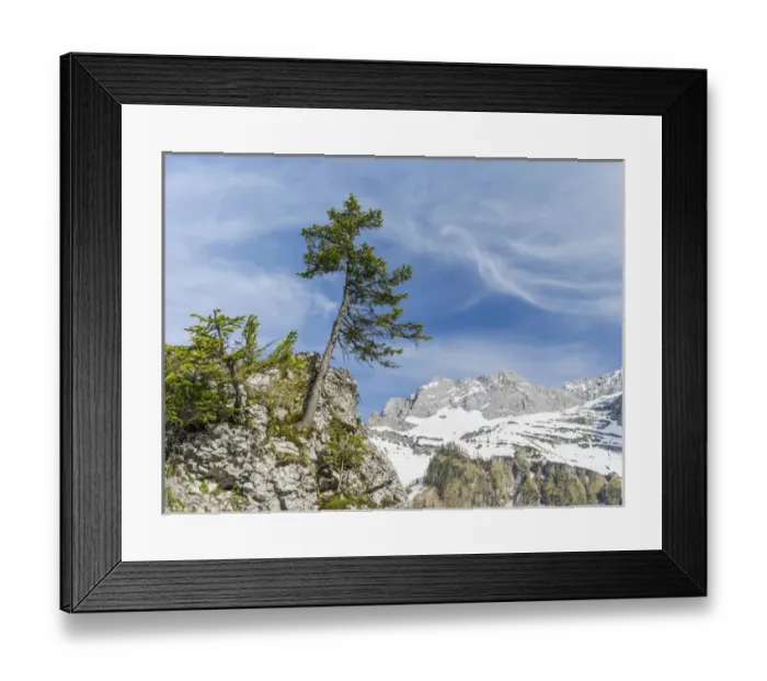 Framed Print : Eng Valley, Karwendel mountain range, Austria, view towards mount Lamsenspitze Framed Print : Eng Valley, Karwendel mountain range, Austria, view towards mount Lamsenspitze