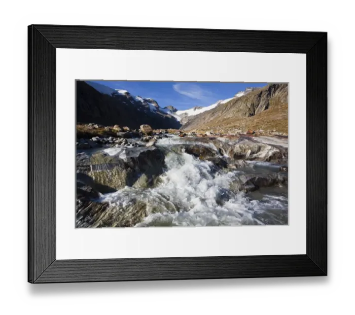 Framed Print : the valley Maurer Tal in the national park Hohe Tauern with a view of the glacier Maurer Kees