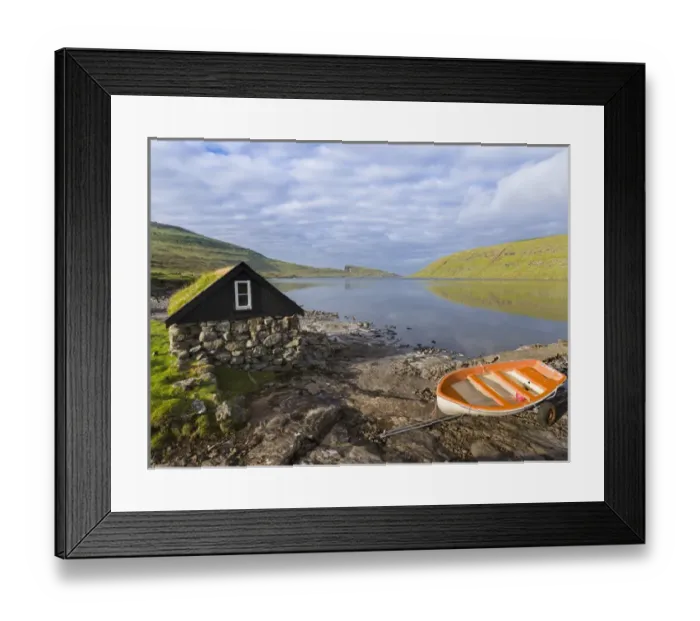 Framed Print : Lake Sorvagsvatn (Leitisvatn), the largest lake of Faroe Framed Print : Lake Sorvagsvatn (Leitisvatn), the largest lake of Faroe