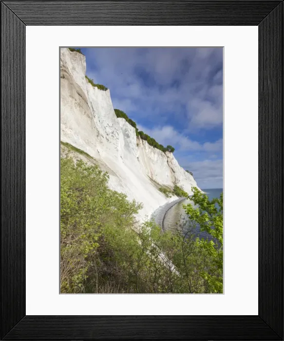 Framed Print : Denmark, Mon, Mons Klimt, 130 meter-high chalk cliffs from the shore