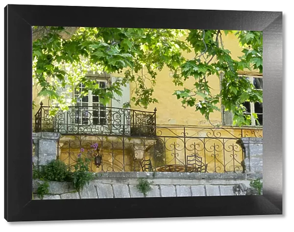 France, Provence, Bonnieux, Chateau Canorgue, vineyards and winery. Editorial Use Only