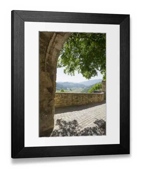 Framed Print : France, Southern France, Provence, Luberon, Menerbes. Vancluse valley