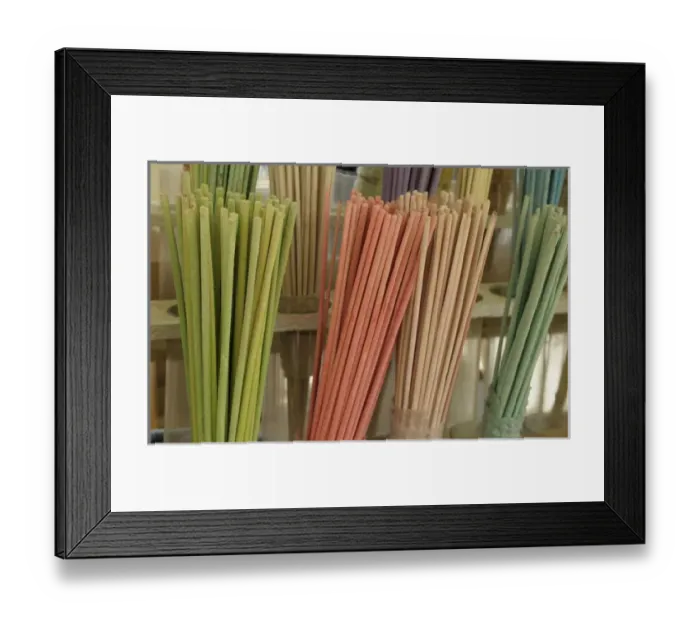 Framed Print : Europe, France, Provence-Alpes-Cote d Azur, Vaucluse, Lourmarin