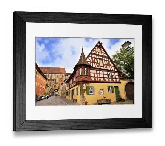 Framed Print : Rothenburg ob der Tauber, Germany, a viw of the old town with Cross Timbered Houses Framed Print : Rothenburg ob der Tauber, Germany, a viw of the old town with Cross Timbered Houses