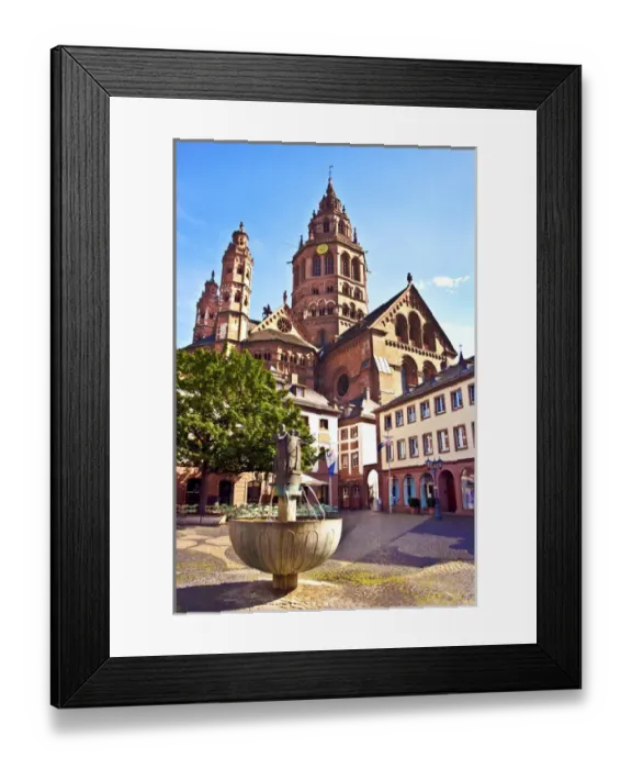 Framed Print : Mainz, Germany, Saint Martins Cathedral and fountain