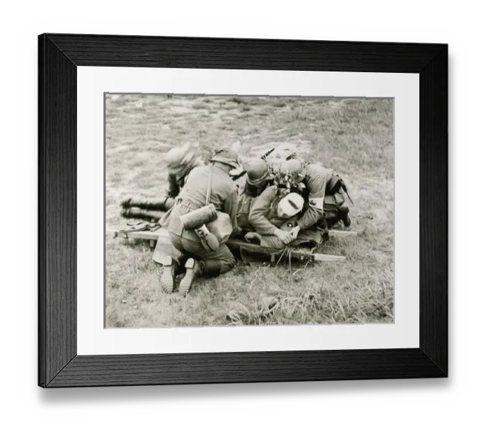 Framed Print : WORLD WAR II (1939-1945). Evacuation of wounded by German health services Framed Print : WORLD WAR II (1939-1945). Evacuation of wounded by German health services