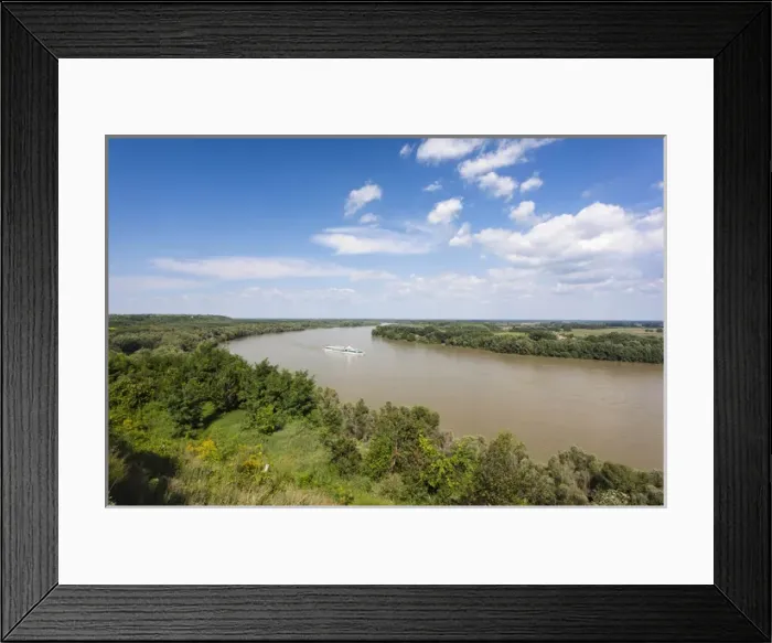 Framed Print : The Danube near Dunaszekcsoe, view over the Hungarian plains, Hungary