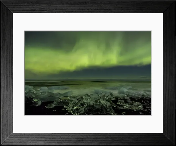 Framed Print : Iceland, Jokulsarlon. Aurora borealis and ocean shore