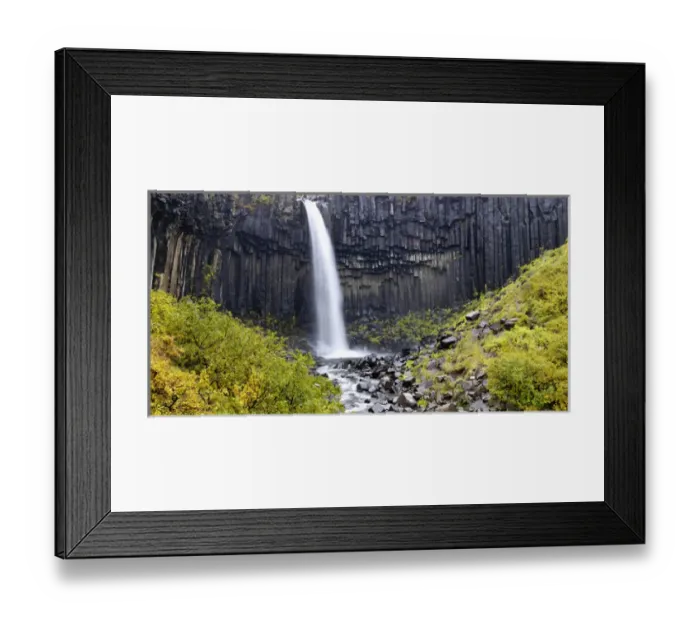 Framed Print : Svartifoss (Black Fall), a 20m waterfall surrounded by hanging hexagonal basalt columns Framed Print : Svartifoss (Black Fall), a 20m waterfall surrounded by hanging hexagonal basalt columns