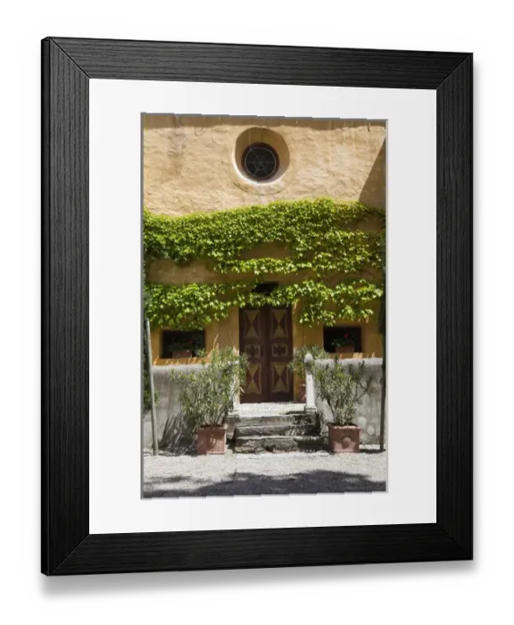 Framed Print : Schenna (Scena) near Meran (Merano), courtyard of palace, castle