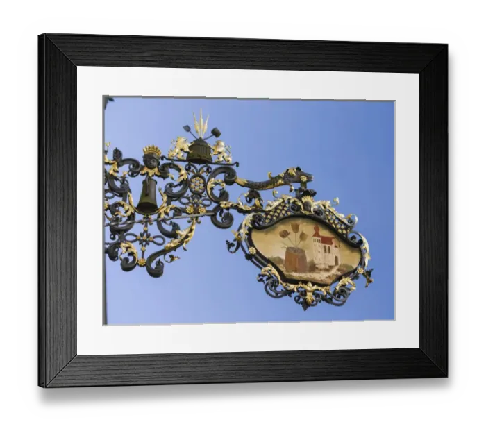 Framed Print : The medieval old town. Bruneck - Brunico in the Puster Valley - Pusteria in South Framed Print : The medieval old town. Bruneck - Brunico in the Puster Valley - Pusteria in South