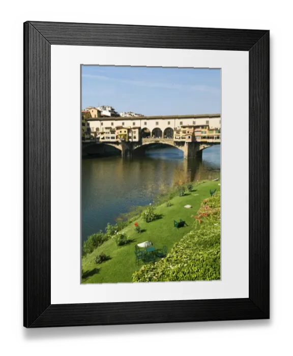 Framed Print : Ponte Vecchio (14th century), Firenze, UNESCO WORLD Heritage Site, Tuscany, Italy Framed Print : Ponte Vecchio (14th century), Firenze, UNESCO WORLD Heritage Site, Tuscany, Italy