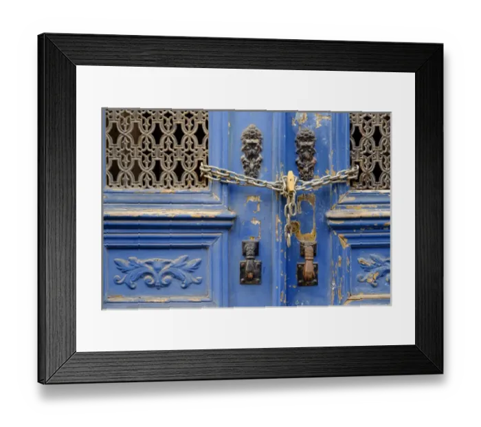 Framed Print : Portugal, Lisbon. Hostoric Alfama district, blue door with chain lock Framed Print : Portugal, Lisbon. Hostoric Alfama district, blue door with chain lock