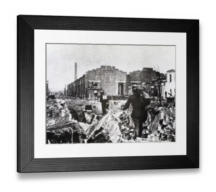 Framed Print : SECOND WORLD WAR. Battle of Stalingrad fought between Russian and German troops