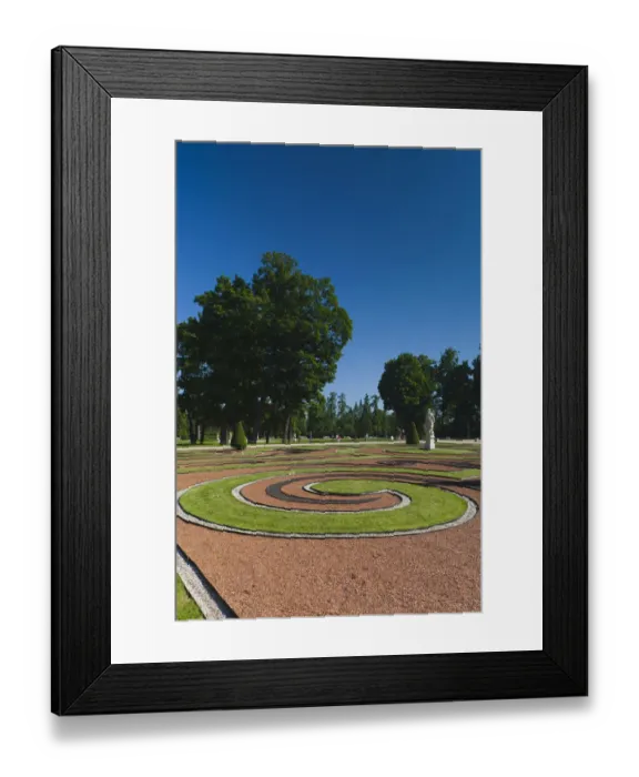 Framed Print : Russia, Saint Petersburg, Pushkin-Tsarskoye Selo, palace grounds by the Catherine Palace Framed Print : Russia, Saint Petersburg, Pushkin-Tsarskoye Selo, palace grounds by the Catherine Palace