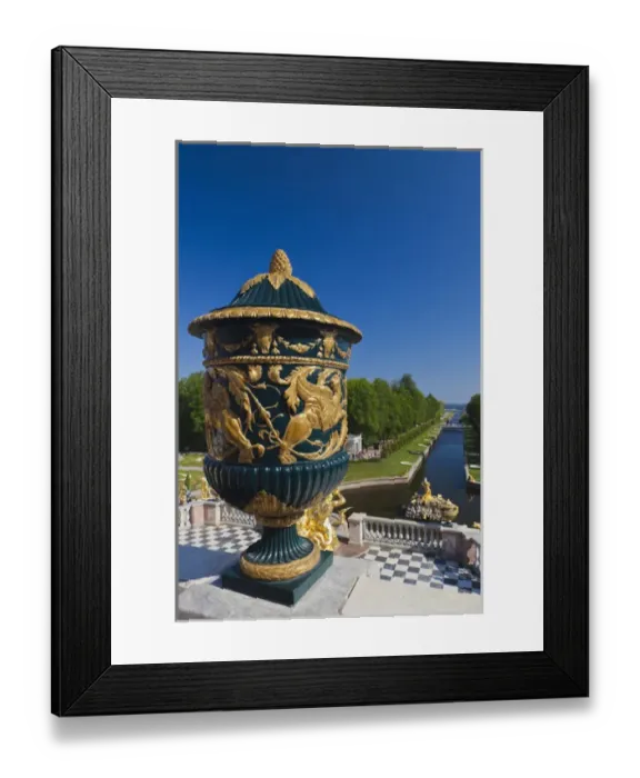 Framed Print : Russia, Saint Petersburg, Peterhof, Grand Cascade fountains Framed Print : Russia, Saint Petersburg, Peterhof, Grand Cascade fountains