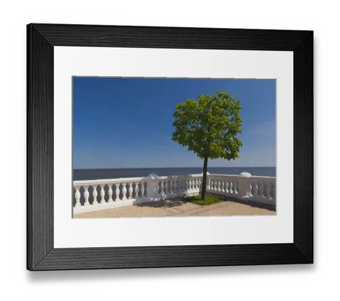 Framed Print : Russia, Saint Petersburg, Peterhof, Gulf of Finland from the Monplaisir Villa