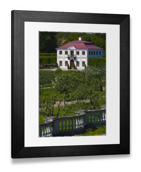 Framed Print : Russia, Saint Petersburg, Peterhof, Marlinsky Pond and Marly Palace Framed Print : Russia, Saint Petersburg, Peterhof, Marlinsky Pond and Marly Palace