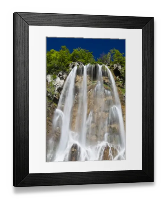 Framed Print : The Plitvice Lakes in the National Park Plitvicka Jezera in Croatia. The big Fall (Veliki slap) Framed Print : The Plitvice Lakes in the National Park Plitvicka Jezera in Croatia. The big Fall (Veliki slap)