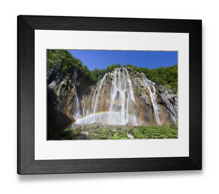 Framed Print : The Plitvice Lakes in the National Park Plitvicka Jezera in Croatia. The big Fall (Veliki slap) Framed Print : The Plitvice Lakes in the National Park Plitvicka Jezera in Croatia. The big Fall (Veliki slap)