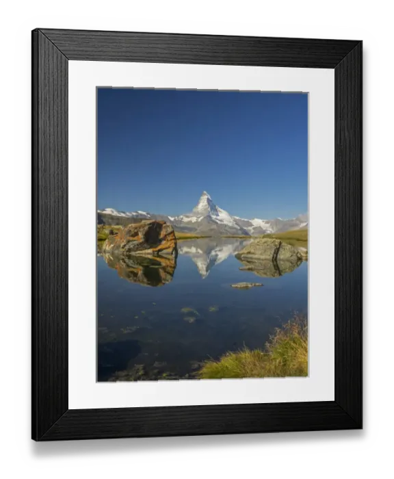 Framed Print : Switzerland, Zermatt, Matterhorn reflected in Stellisee Framed Print : Switzerland, Zermatt, Matterhorn reflected in Stellisee
