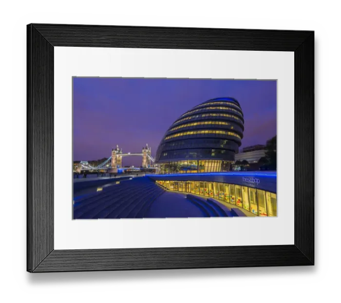 Framed Print : England, London. City Hall and the Tower Bridge at twilight Framed Print : England, London. City Hall and the Tower Bridge at twilight