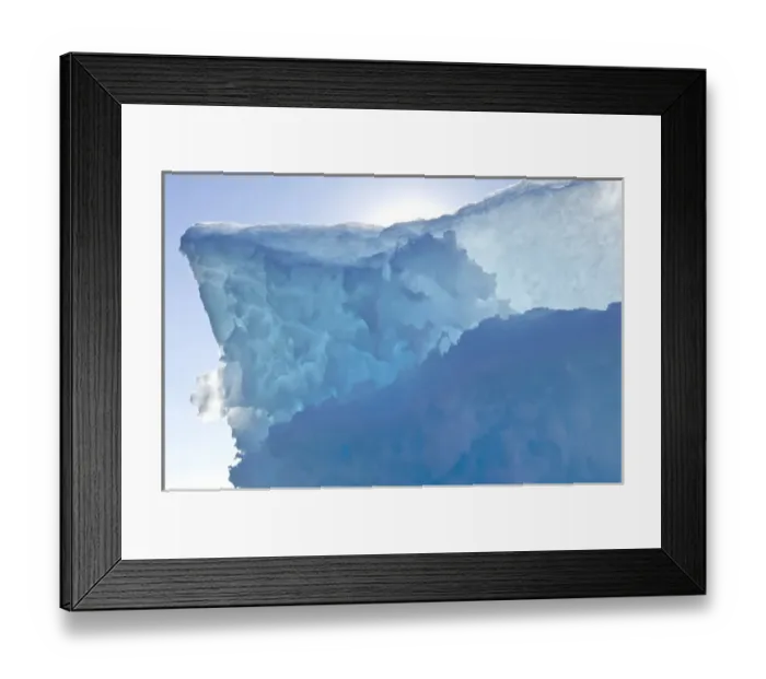 Framed Print : Iceberg Ittoqqortoormiit - Scoresby Sund Greenland Framed Print : Iceberg Ittoqqortoormiit - Scoresby Sund Greenland