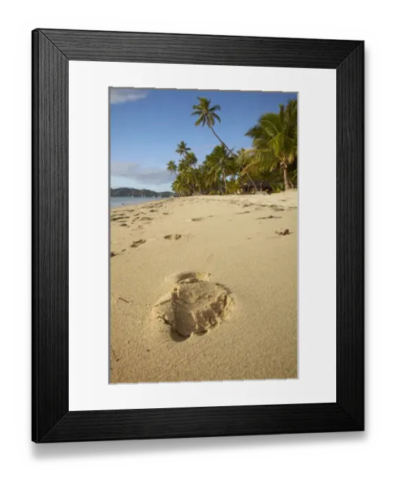 Framed Print : Footprint on beach, Plantation Island Resort, Malolo Lailai Island, Mamanuca Islands Framed Print : Footprint on beach, Plantation Island Resort, Malolo Lailai Island, Mamanuca Islands