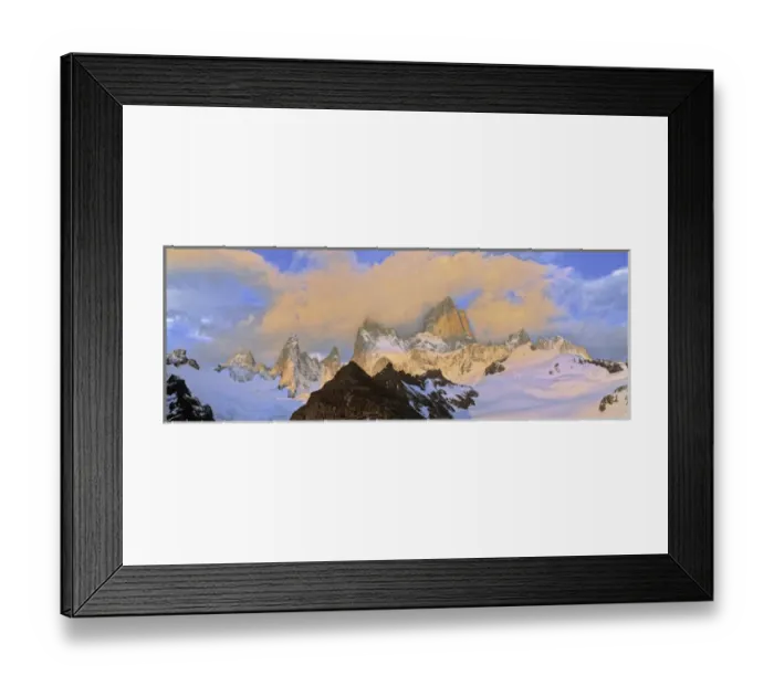 Framed Print : Mount Fitz Roy seen from Laguna de Los Tres during sunrise, Argentina, Los Glaciares NP