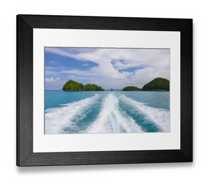 Framed Print : Splashes left by boat, Rock Islands, Palau Framed Print : Splashes left by boat, Rock Islands, Palau