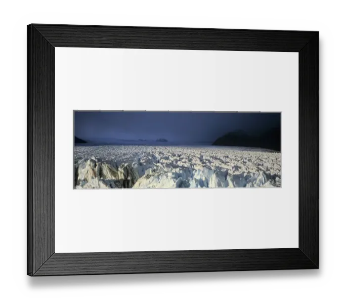 Framed Print : Perito Moreno Glacier in the Los Glaciares National Park, Patagonia, Argentina Framed Print : Perito Moreno Glacier in the Los Glaciares National Park, Patagonia, Argentina