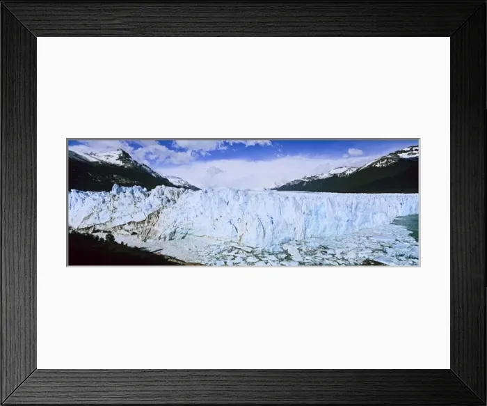 Framed Print : Perito Moreno Glacier in the Los Glaciares National Park, Patagonia, Argentina Framed Print : Perito Moreno Glacier in the Los Glaciares National Park, Patagonia, Argentina