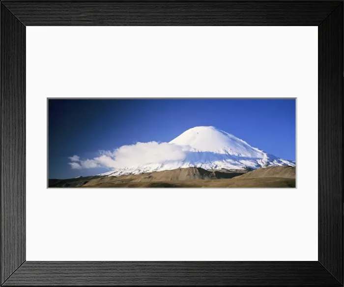 Framed Print : Vulcano Parinacota (6342m), Chile, are part of the Lauca National Park in the Altiplano Framed Print : Vulcano Parinacota (6342m), Chile, are part of the Lauca National Park in the Altiplano
