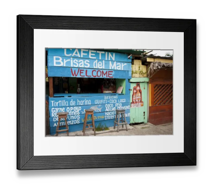 Framed Print : Guatemala, Livingston. Town on Lake Izabal (Lago de Izabal), Guatemala Framed Print : Guatemala, Livingston. Town on Lake Izabal (Lago de Izabal), Guatemala