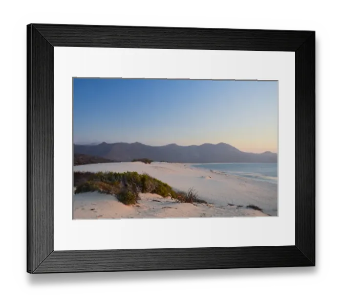 Framed Print : Isla de Espiritu Santo, Baja, Mexico, Sunrise on crescent beach