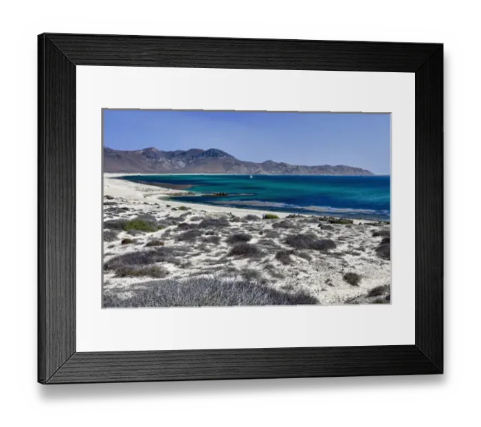 Framed Print : Isla de Espiritu Santo, Baja, Mexico, Hiker crossing the desert dunes of Isla de Espiritu Santo