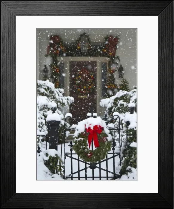 Framed Print : Christmas wreaths and a rare holiday snow, Huntsville, Alabama Framed Print : Christmas wreaths and a rare holiday snow, Huntsville, Alabama
