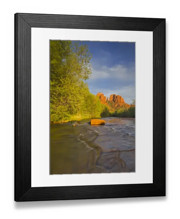 Framed Print : Cathedral Rocks reflect into Oak Creek from Red Rock Crossing in Sedona, Arizona, USA Framed Print : Cathedral Rocks reflect into Oak Creek from Red Rock Crossing in Sedona, Arizona, USA