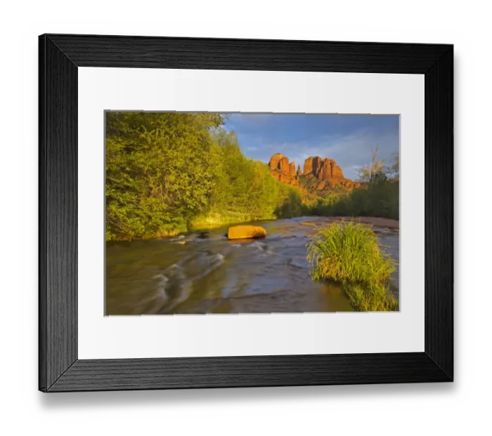Framed Print : Cathedral Rocks reflect into Oak Creek from Red Rock Crossing in Sedona, Arizona, USA Framed Print : Cathedral Rocks reflect into Oak Creek from Red Rock Crossing in Sedona, Arizona, USA