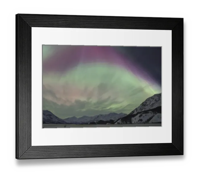 Framed Print : A vibrant display of Aurora Borealis fills the northern sky with a rainbow of colors