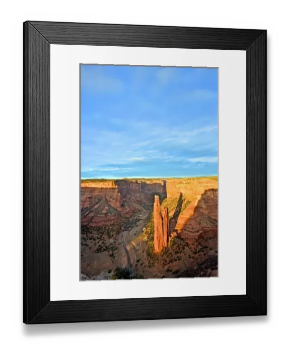 Framed Print : Spider Rock in Canyon de Chelly, Arizona, soars 600 feet into the desert sky