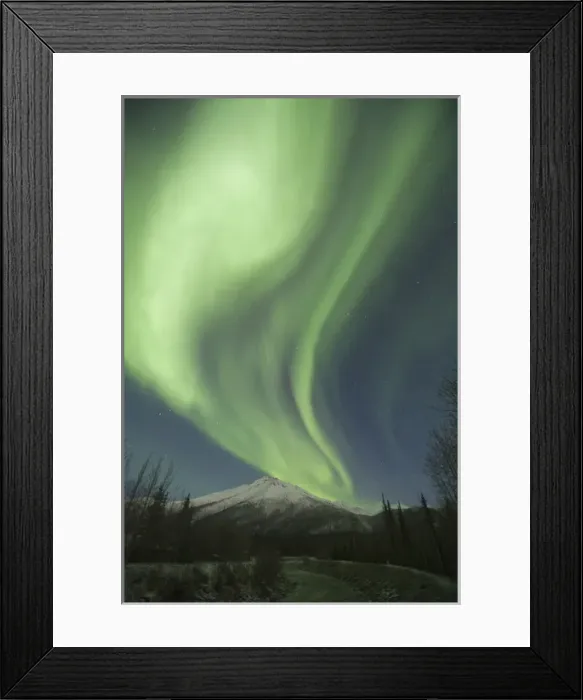 Framed Print : Curtains of green aurora borealis dance in the sky over unnamed peaks in the Central