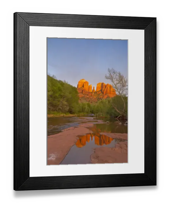 Framed Print : Cathedral Rocks reflect into Oak Creek from Red Rock Crossing in Sedona, Arizona, USA Framed Print : Cathedral Rocks reflect into Oak Creek from Red Rock Crossing in Sedona, Arizona, USA