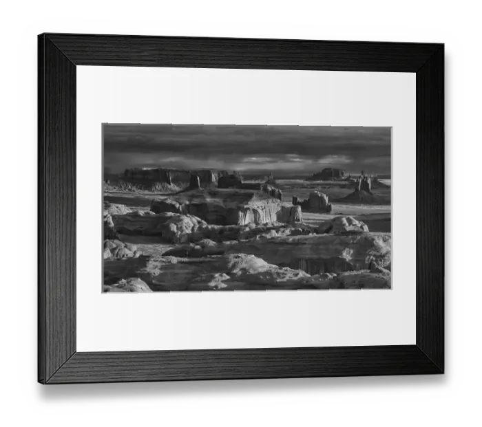 Framed Print : View from atop Hunts Mesa in Monument Valley Tribal Park of the Navajo Nation, AZ Framed Print : View from atop Hunts Mesa in Monument Valley Tribal Park of the Navajo Nation, AZ