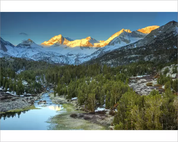 USA, California, Sierra Nevada Range. Mack Lake at sunrise
